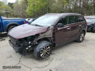 2016 Kia Sorento LX with VIN 5XYPGDA33GG114122, listed as a Copart auction lot 49948535 with 204,596 mi miles and Salvage Title. Bid and sale history available at carsss.com. Image 1.