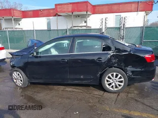 2014 Volkswagen Jetta Sedan SE w/Connectivity/Sunroof PZEV with VIN 3VWD17AJ5EM422359, listed as a IAAI auction lot 38090147 with 51,234 mi miles. Bid and sale history available at carsss.com. Image 14.