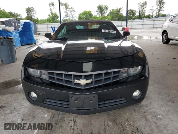 2013 Chevrolet Camaro LT z VIN 2G1FB3D39D9247208, wystawiony jako Copart lot #59142905 z przebiegiem 156 375 mil mil oraz Szkoda całkowita • Salvage title. Historia ofert i sprzedaży dostępna na DreamBid. Obrazek 5.