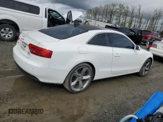 2012 Audi A5 Premium Plus z VIN WAULFAFR8CA002372, wystawiony jako Copart lot #52156385 z przebiegiem 128 647 mil mil oraz Czysty tytuł • Clean title. Historia ofert i sprzedaży dostępna na DreamBid. Obrazek 3.