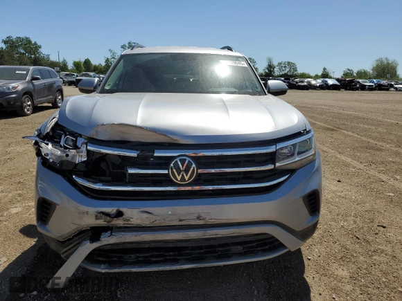 2021 Volkswagen Atlas SE with VIN 1V2HR2CAXMC514837, listed as a Copart auction lot 57119945 with 68,028 mi miles and Salvage title. Bid and sale history available at DreamBid. Image 5.