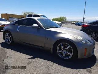 2007 Nissan 350Z Enthusiast z VIN JN1BZ34D87M504265, wystawiony jako Copart lot #56251655 z przebiegiem 141 350 mil mil oraz Szkoda całkowita • Salvage title. Historia ofert i sprzedaży dostępna na DreamBid. Obrazek 4.