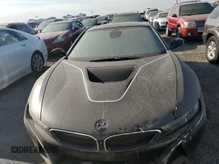 2016 BMW i8 z VIN WBY2Z2C52GV675555, wystawiony jako Copart lot #75122724 z przebiegiem Nie podano mil oraz Nie do naprawy • Non repairable. Historia ofert i sprzedaży dostępna na DreamBid. Obrazek 5.