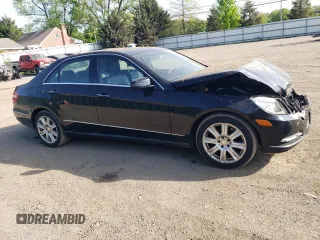 2013 Mercedes-Benz E 350 Luxury with VIN WDDHF8JB3DA680000, listed as a Copart auction lot 54690675 with 209,987 mi miles and Salvage Title. Bid and sale history available at DreamBid. Image 4.