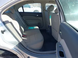 2011 Ford Fusion Hybrid with VIN 3FADP0L38BR302907, listed as a IAAI auction lot 41805491 with 197,453 mi miles. Bid and sale history available at carsss.com. Image 8.
