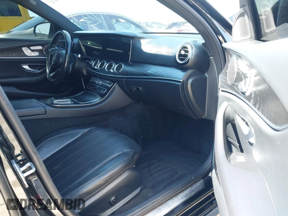 2022 Mercedes-Benz E-Class E 350 with VIN W1KZF8DB6NB026720, listed as a IAAI auction lot 41603311 with 1 mi miles. Bid and sale history available at carsss.com. Image 5.