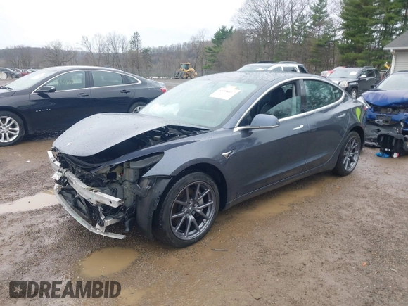 2020 Tesla Model 3 Performance z VIN 5YJ3E1EC9LF601713, wystawiony jako IAAI lot #41888617 z przebiegiem 70 517 mil mil oraz . Historia ofert i sprzedaży dostępna na DreamBid. Obrazek 2.