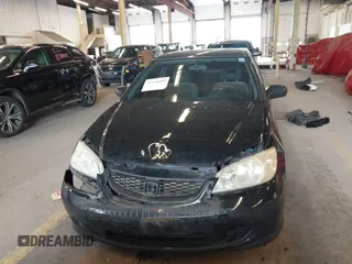 2005 Honda Civic VP z VIN 1HGEM22175L079900, wystawiony jako IAAI lot #42138609 z przebiegiem 162 392 mil mil oraz . Historia ofert i sprzedaży dostępna na DreamBid. Obrazek 13.