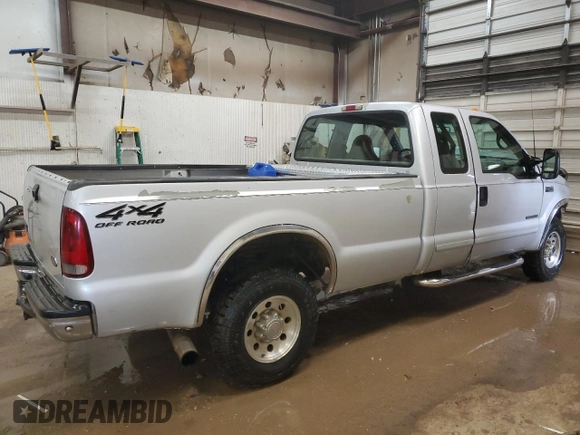 2001 Ford Super Duty F-250 XL with VIN 1FTNX21FX1EA66723, listed as a Copart auction lot 55885984 with 314,822 mi miles and Clean Title. Bid and sale history available at carsss.com. Image 3.