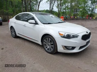 2014 Kia Cadenza Premium with VIN KNALN4D72E5140572, listed as a IAAI auction lot 42070861 with 177,950 mi miles. Bid and sale history available at carsss.com. Image 1.
