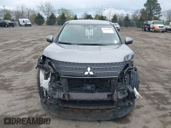 2022 Mitsubishi Outlander SE z VIN JA4J4UA83NZ023998, wystawiony jako IAAI lot #41923204 z przebiegiem 68 788 mil mil oraz . Historia ofert i sprzedaży dostępna na DreamBid. Obrazek 13.