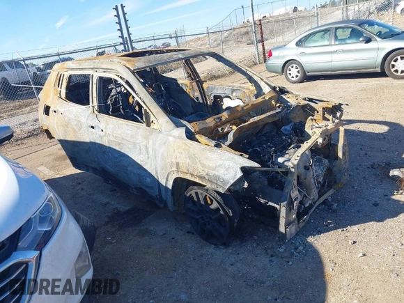 2020 Jeep Compass Latitude with VIN 3C4NJCBB6LT143030, listed as a IAAI auction lot 41249287 with Not Provided miles and . Bid and sale history available at carsss.com. Image 1.