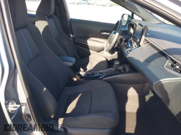2022 Toyota Corolla SE with VIN 5YFS4MCE9NP120176, listed as a IAAI auction lot 41861680 with 15,975 mi miles. Bid and sale history available at carsss.com. Image 5.