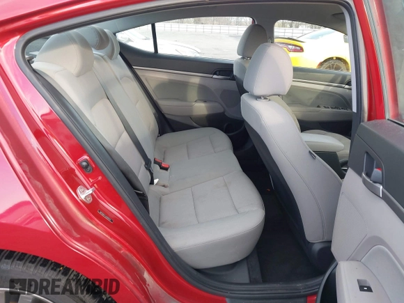 2018 Hyundai Elantra SEL z VIN 5NPD84LF1JH256573, wystawiony jako IAAI lot #41637578 z przebiegiem 95 863 mil mil oraz . Historia ofert i sprzedaży dostępna na DreamBid. Obrazek 8.