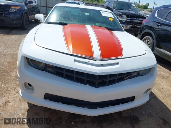 2010 Chevrolet Camaro 2SS z VIN 2G1FK1EJ6A9170374, wystawiony jako IAAI lot #42241453 z przebiegiem 182 673 mil mil oraz . Historia ofert i sprzedaży dostępna na DreamBid. Obrazek 13.