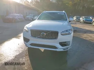 2022 Volvo XC90 Momentum with VIN YV4102CK3N1780278, listed as a Copart auction lot 76260684 with 37,246 mi miles and Salvage Title. Bid and sale history available at DreamBid. Image 15.