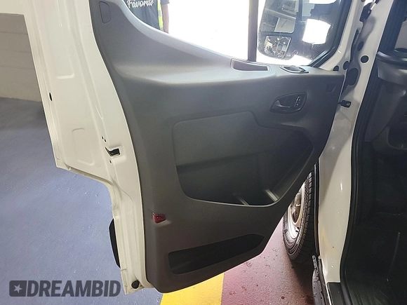 2023 Ford Transit Cargo z VIN 1FTBR1X83PKB55205, wystawiony jako IAAI lot #42569694 z przebiegiem 20 924 mil mil oraz . Historia ofert i sprzedaży dostępna na DreamBid. Obrazek 17.