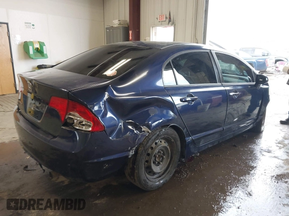2008 Honda Civic LX z VIN 1HGFA16578L008138, wystawiony jako IAAI lot #42246207 z przebiegiem 152 247 mil mil oraz . Historia ofert i sprzedaży dostępna na DreamBid. Obrazek 4.