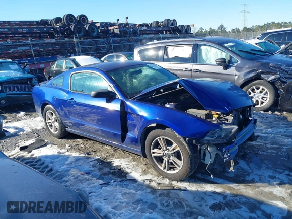 2014 Ford Mustang V6 with VIN 1ZVBP8AM6E5301075, listed as a IAAI auction lot 41427149 with 119,277 mi miles and . Bid and sale history available at carsss.com. Image 14.