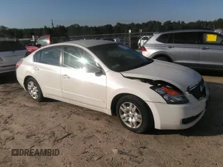 2009 Nissan Altima SL with VIN 1N4AL21E09N471413, listed as a IAAI auction lot 42127621 with 88,117 mi miles and . Bid and sale history available at carsss.com. Image 1.