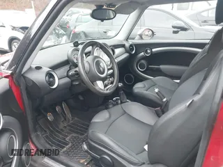 2007 MINI Hardtop S with VIN WMWMF73597TT83782, listed as a IAAI auction lot 41120914 with 80,249 mi miles and . Bid and sale history available at DreamBid. Image 5.