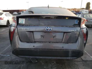 2018 Toyota Prius Two z VIN JTDKBRFU4J3058128, wystawiony jako Copart lot #83424624 z przebiegiem 87 440 mil mil oraz Szkoda całkowita • Salvage title. Historia ofert i sprzedaży dostępna na DreamBid. Obrazek 6.