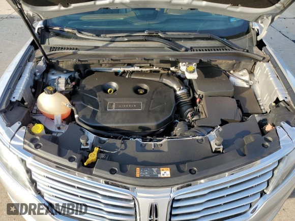 2018 Lincoln MKC Reserve z VIN 5LMCJ3D9XJUL28579, wystawiony jako Copart lot #78666184 z przebiegiem 85 635 mil mil oraz Szkoda całkowita • Salvage title. Historia ofert i sprzedaży dostępna na DreamBid. Obrazek 14.