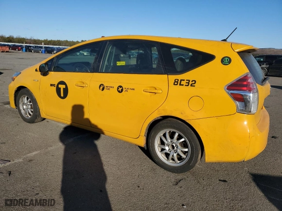 2016 Toyota Prius v Two with VIN JTDZN3EU4GJ047803, listed as a Copart auction lot 45043295 with 378,607 mi miles and Clean Title. Bid and sale history available at carsss.com. Image 2.