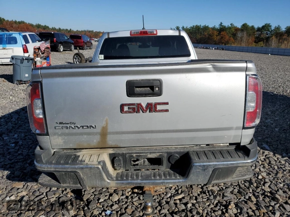 2016 GMC Canyon 2WD z VIN 1GTH5BEAXG1389414, wystawiony jako Copart lot #77198134 z przebiegiem 82 004 mil mil oraz Szkoda całkowita • Salvage title. Historia ofert i sprzedaży dostępna na DreamBid. Obrazek 6.