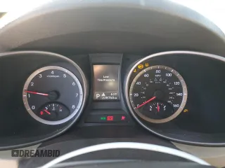 2013 Hyundai Santa Fe Sport z VIN 5XYZT3LB7DG006438, wystawiony jako Copart lot #82878284 z przebiegiem 228 765 mil mil oraz Szkoda całkowita • Salvage title. Historia ofert i sprzedaży dostępna na DreamBid. Obrazek 9.