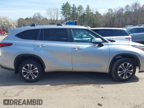 2023 Toyota Highlander L z VIN 5TDKDRBH6PS044676, wystawiony jako IAAI lot #42094125 z przebiegiem 102 903 mil mil oraz . Historia ofert i sprzedaży dostępna na DreamBid. Obrazek 14.