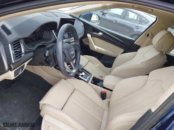 2024 Audi Q5 S line Premium Plus with VIN WA1EAAFY2R2018050, listed as a IAAI auction lot 41887903 with 15,685 mi miles. Bid and sale history available at carsss.com. Image 21.