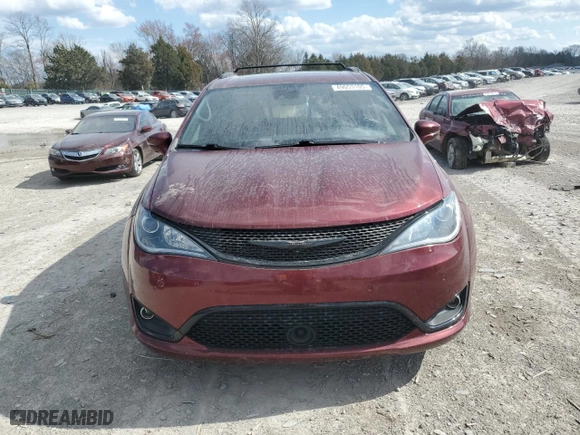 2020 Chrysler Pacifica Limited with VIN 2C4RC1GG0LR147145, listed as a Copart auction lot 49053105 with 90,083 mi miles and Salvage Title. Bid and sale history available at carsss.com. Image 5.