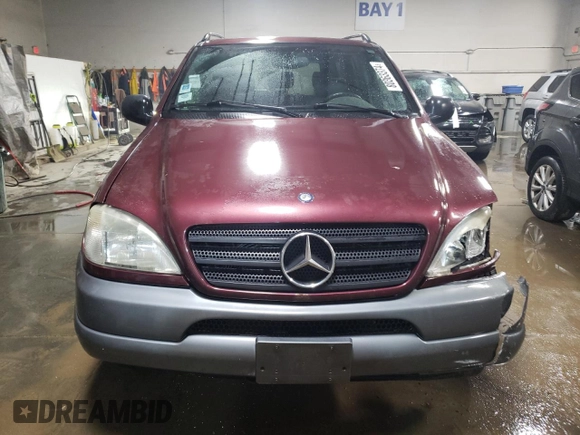 1998 Mercedes-Benz M-Class with VIN 4JGAB54E1WA034383, listed as a Copart auction lot 80363374 with 122,125 mi miles and Salvage Title. Bid and sale history available at carsss.com. Image 5.