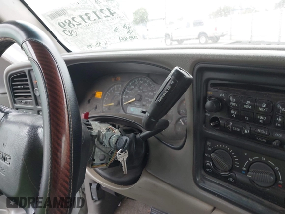 2002 GMC Yukon SLT with VIN 1GKEC13T02R313772, listed as a IAAI auction lot 42131289 with 215,164 mi miles. Bid and sale history available at carsss.com. Image 14.