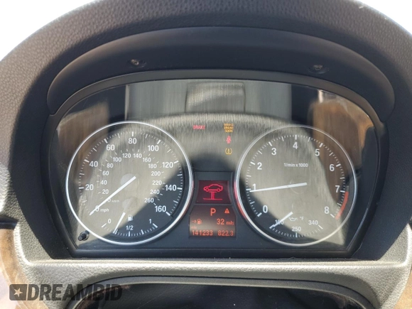 2008 BMW 3 Series 328i with VIN WBAWL13558PX17492, listed as a Copart auction lot 58945074 with 141,233 mi miles and Clean title. Bid and sale history available at DreamBid. Image 9.