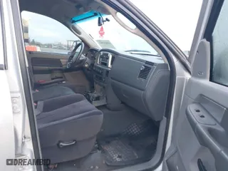 2008 Dodge Ram 1500 SLT with VIN 1D7HU18218S608781, listed as a IAAI auction lot 41851397 with 333,734 mi miles. Bid and sale history available at carsss.com. Image 5.