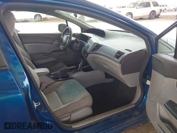 2012 Honda Civic LX z VIN 19XFB2F51CE359968, wystawiony jako IAAI lot #42350373 z przebiegiem 126 215 mil mil oraz . Historia ofert i sprzedaży dostępna na DreamBid. Obrazek 5.