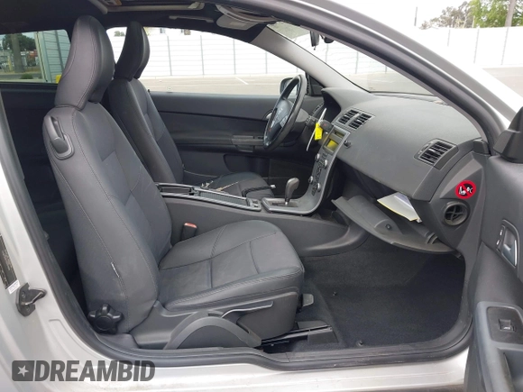 2010 Volvo C30 с VIN YV1672MK7A2174919, выставлен на аукционе IAAI как лот 42254387 с пробегом Не указан миль и . История ставок и продаж доступна на DreamBid. Изображение 5.