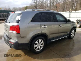 2012 Kia Sorento LX with VIN 5XYKTDA28CG285164, listed as a Copart auction lot 47848685 with 118,137 mi miles and Clean Title. Bid and sale history available at carsss.com. Image 3.