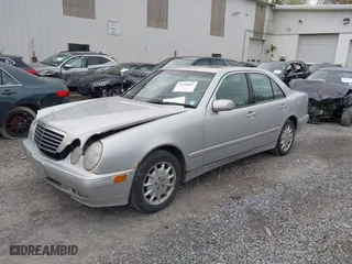 2001 Mercedes-Benz E-Class with VIN WDBJF65J11B216449, listed as a IAAI auction lot 39378007 with 62,263 mi miles. Bid and sale history available at carsss.com. Image 2.