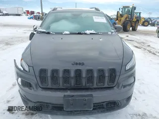 2017 Jeep Cherokee High Altitude z VIN 1C4PJMDS5HW632810, wystawiony jako IAAI lot #41627330 z przebiegiem 123 927 mil mil oraz . Historia ofert i sprzedaży dostępna na DreamBid. Obrazek 12.