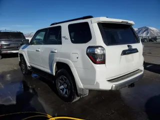 2022 Toyota 4Runner TRD Off Road with VIN JTEPU5JR8N6030540, listed as a Copart auction lot 42329585 with 72,760 mi miles and Clean Title. Bid and sale history available at carsss.com. Image 2.