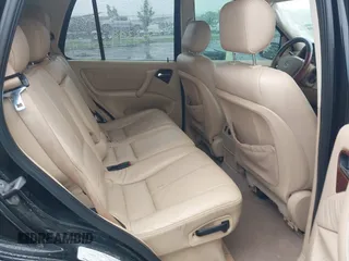 2002 Mercedes-Benz M 320/430/500 z VIN 4JGAB54E02A289858, wystawiony jako IAAI lot #42353399 z przebiegiem 229 098 mil mil oraz . Historia ofert i sprzedaży dostępna na DreamBid. Obrazek 8.