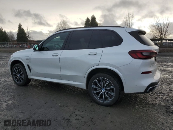 2022 BMW X5 xDrive45e with VIN 5UXTA6C0XN9L16712, listed as a Copart auction lot 45420585 with 20,526 mi miles and Salvage Title. Bid and sale history available at carsss.com. Image 2.