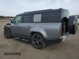 2023 Land Rover Defender SE z VIN SALEPFEU9P2189125, wystawiony jako Copart lot #54665415 z przebiegiem 9 166 mil mil oraz Szkoda całkowita • Salvage title. Historia ofert i sprzedaży dostępna na DreamBid. Obrazek 2.