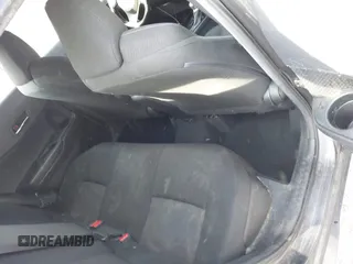 2019 Toyota C-HR XLE z VIN JTNKHMBX0K1013522, wystawiony jako IAAI lot #42053511 z przebiegiem 136 330 mil mil oraz . Historia ofert i sprzedaży dostępna na DreamBid. Obrazek 8.