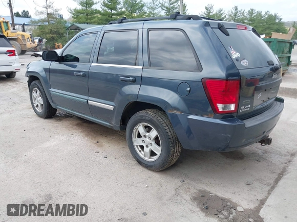 2007 Jeep Grand Cherokee Laredo with VIN 1J8GR48K07C692148, listed as a IAAI auction lot 42079608 with 245,605 mi miles. Bid and sale history available at carsss.com. Image 3.