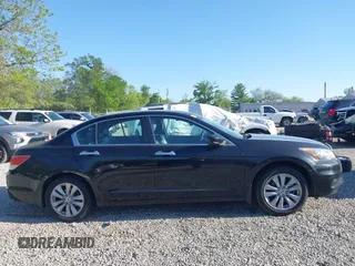 2011 Honda Accord EX-L z VIN 1HGCP3F80BA017161, wystawiony jako IAAI lot #42223591 z przebiegiem 124 615 mil mil oraz . Historia ofert i sprzedaży dostępna na DreamBid. Obrazek 14.