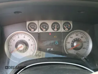 2010 Ford F-150 XL с VIN 1FTFX1EV7AFA62221, выставлен на аукционе Copart как лот 53994085 с пробегом 207 937 миль миль и Чистый • Clean title. История ставок и продаж доступна на DreamBid. Изображение 9.